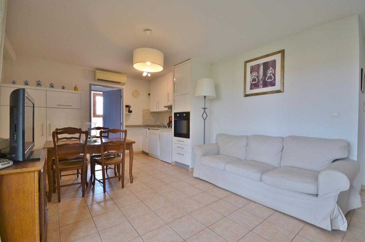 Appartement Dans Residence Avec Piscine Et Parking 위제 외부 사진